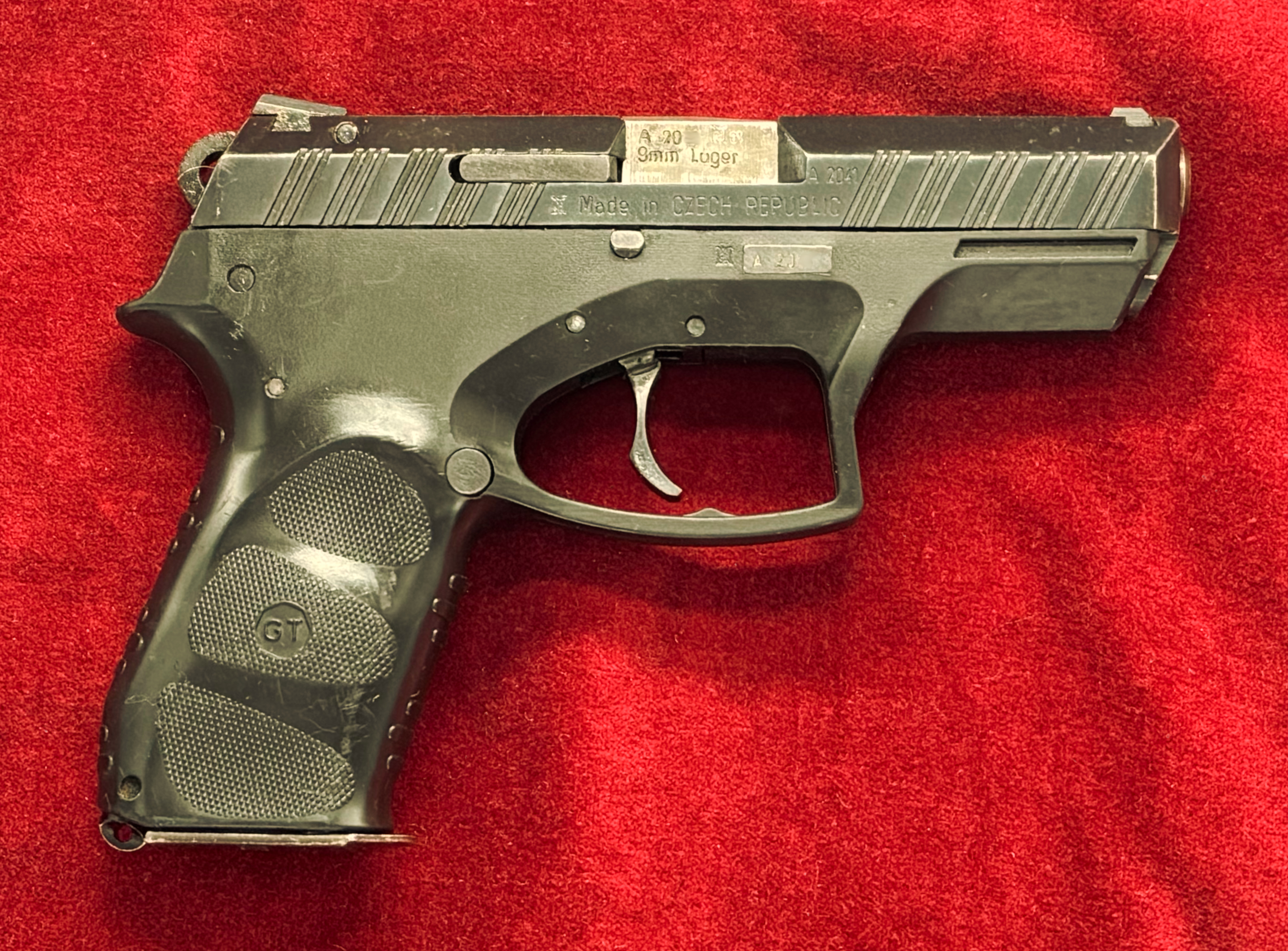 CZ G2000, right side