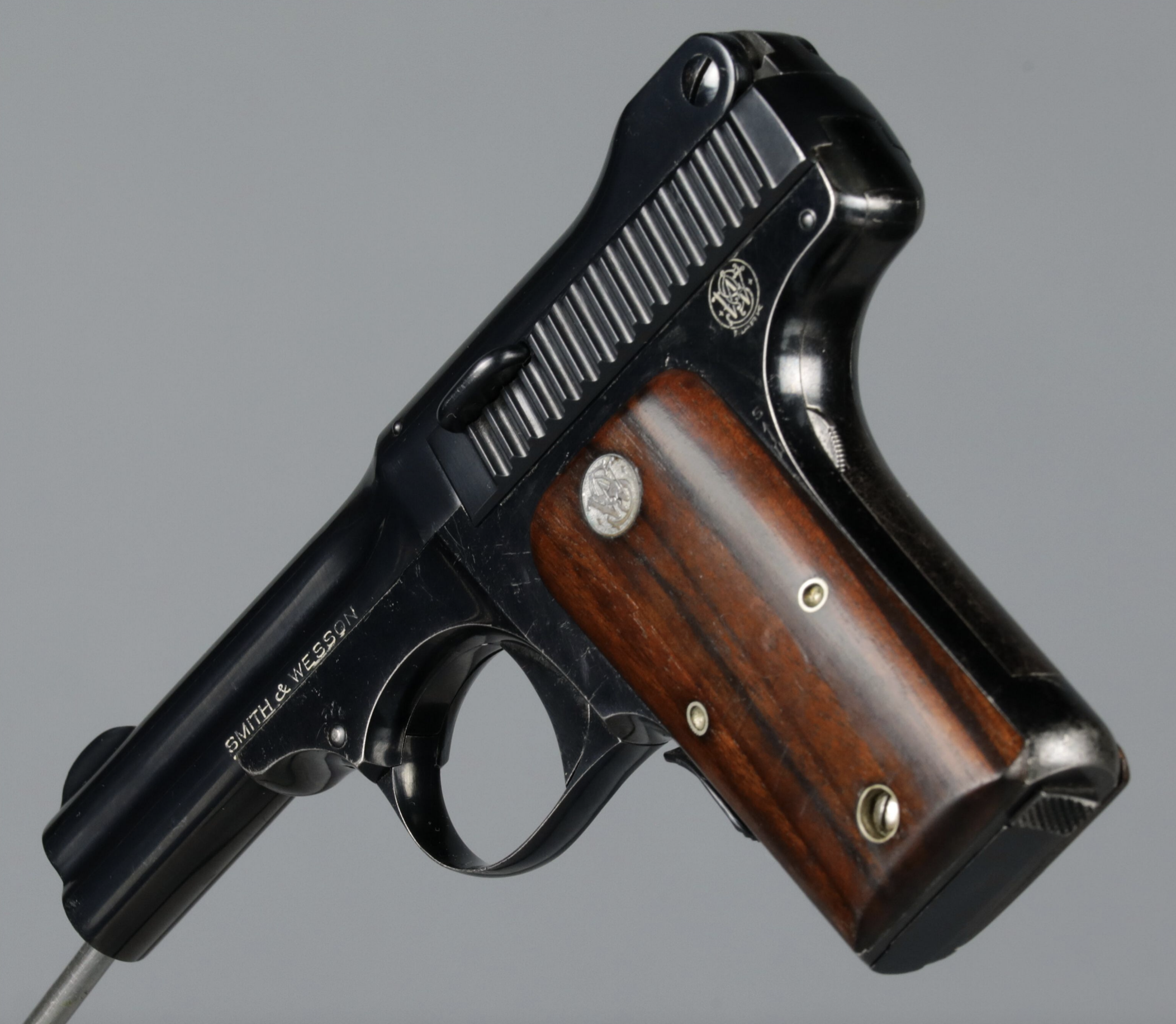 Smith & Wesson Model 1913, rear