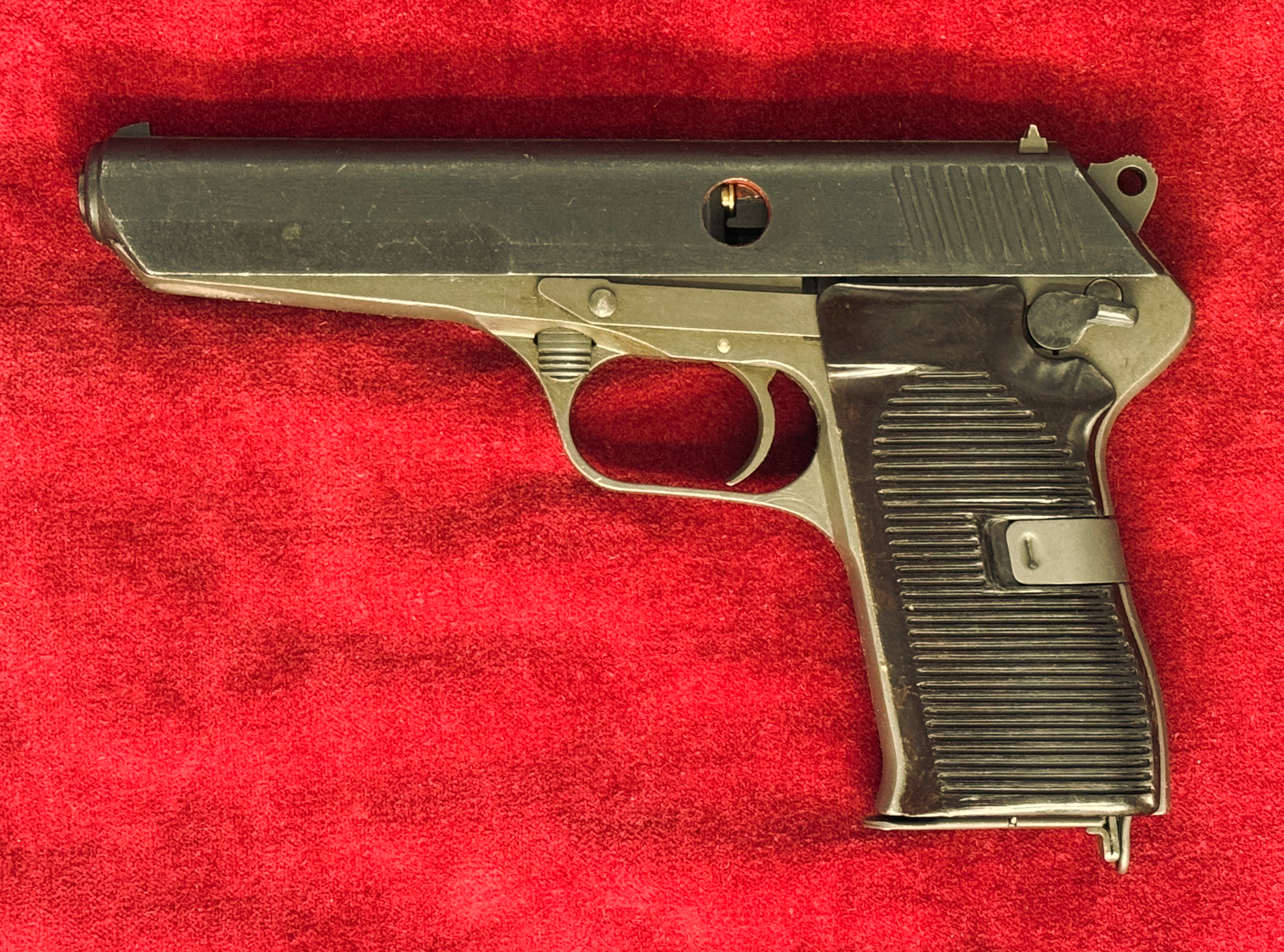 Vzor 52 cutaway, left side