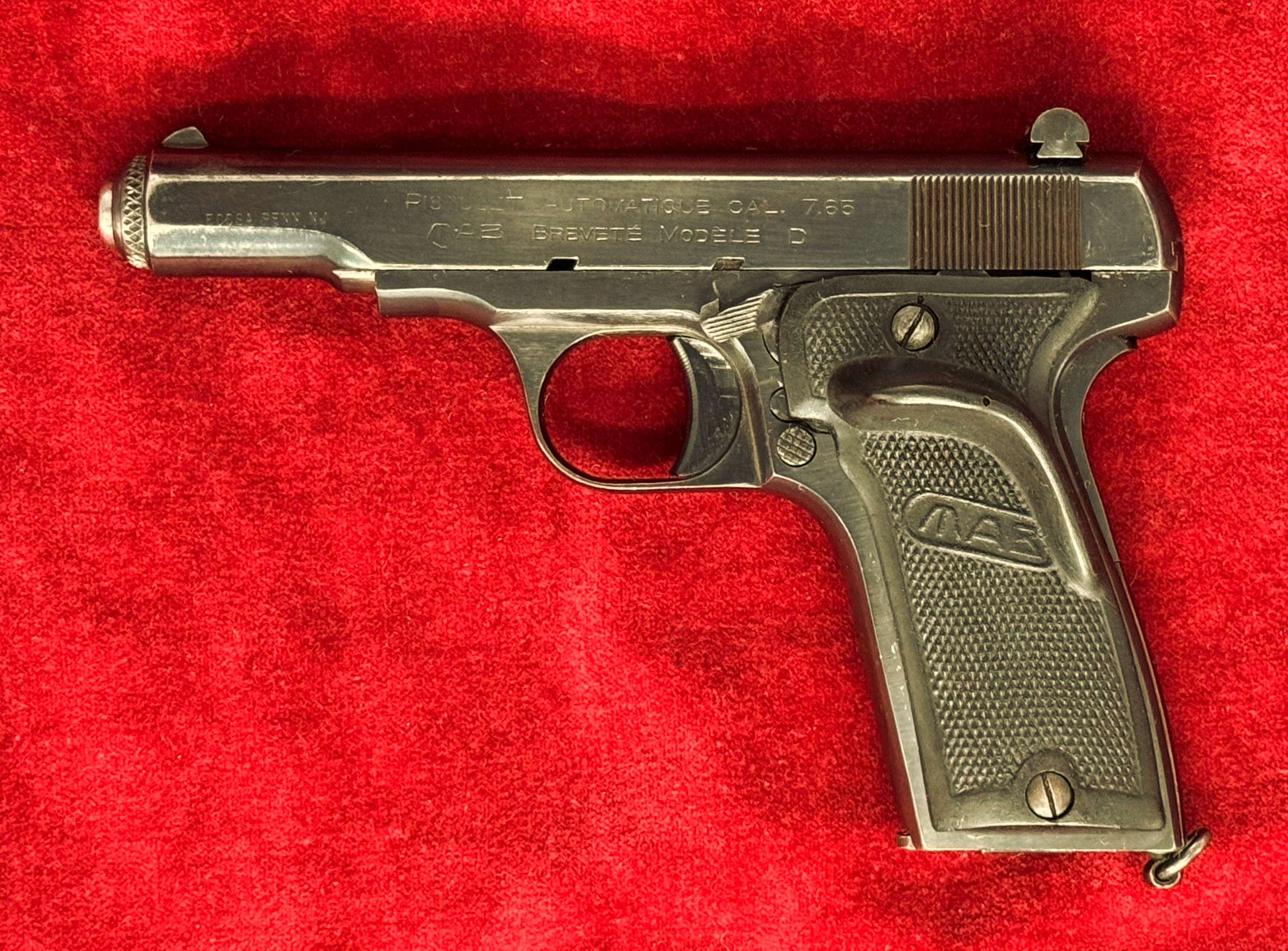 MAB Model D, left side