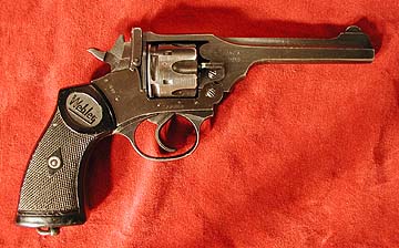 Webley Mark IV, right side